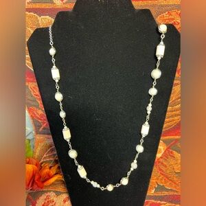 Vintage Ann Taylor Pink & Pearl Necklace with rhinestones